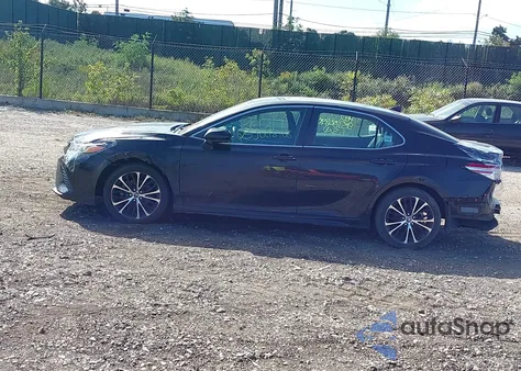 2019 Toyota Camry L/Le/Xle/Se/Xse z USA, uszkodzony, nr VIN 4T1B11HK3KU212111
